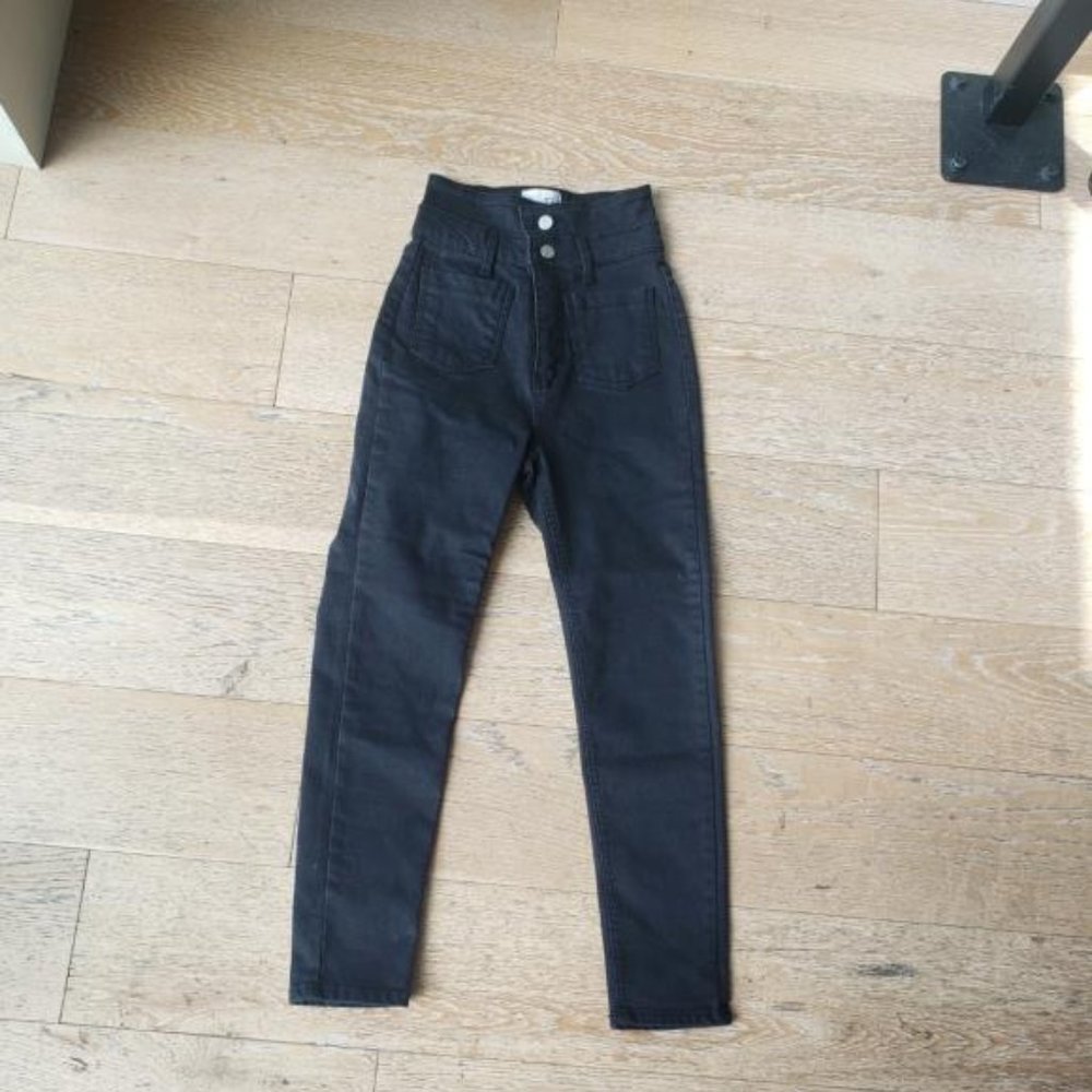 High waisted Black Jeans